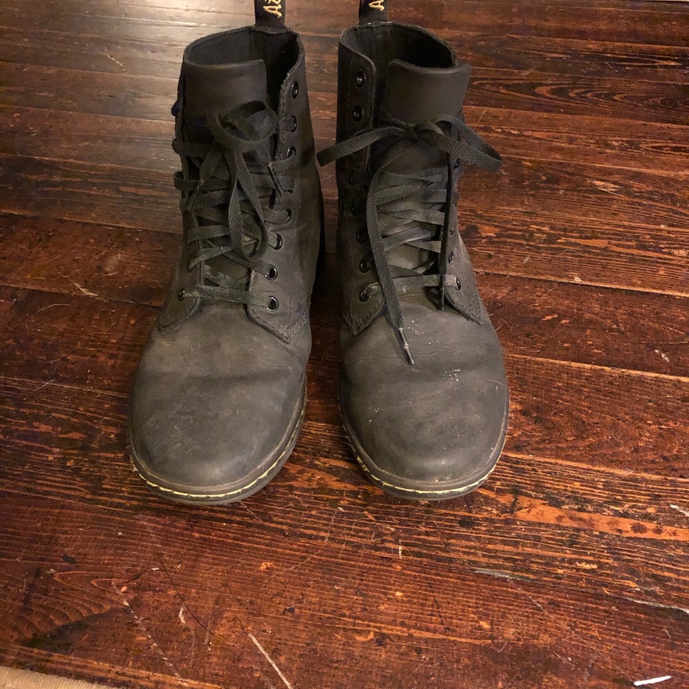 Alflie style Dr. Martens